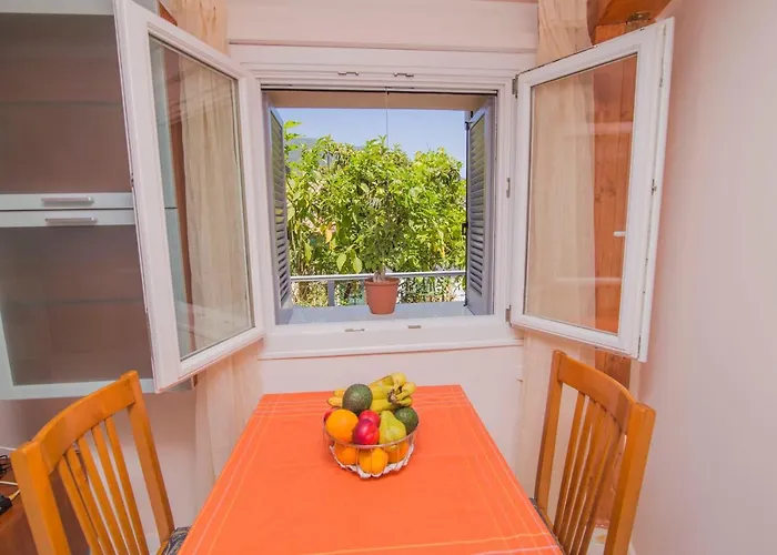 Orfeas فاسيليكي